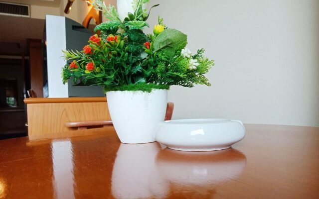 Sing Golden Place Hotel