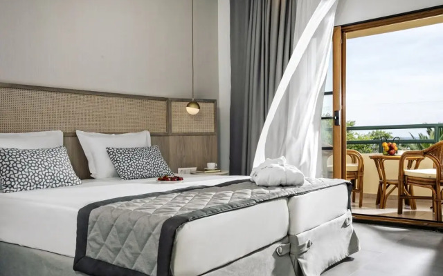 Possidi Holidays Resort & Suite Hotel