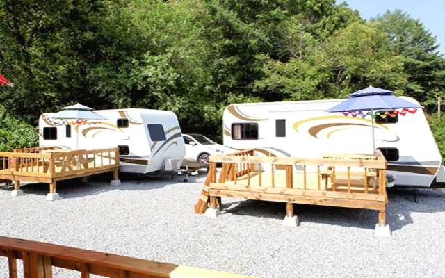 Hongcheon Spring Caravan Pension