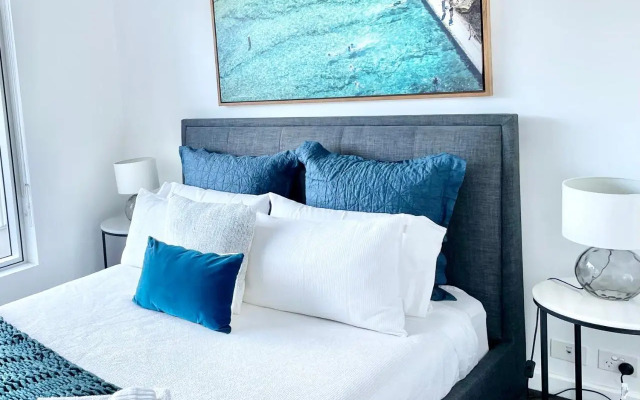 ★Lux 2BR on Hindmarsh SQ★