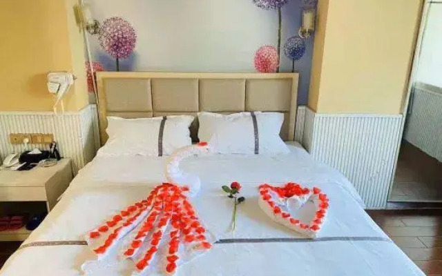 Hongfu Business Hotel (Dongguan Dalangzhen Station Branch)