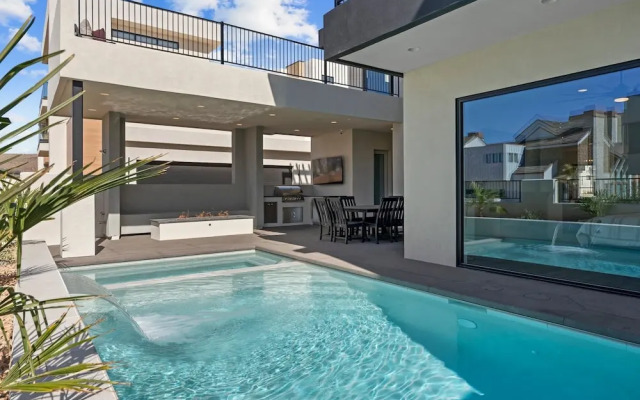 The Castle 8 Bedroom Home