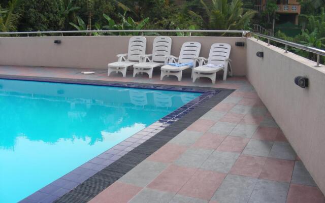 Devon Hotel