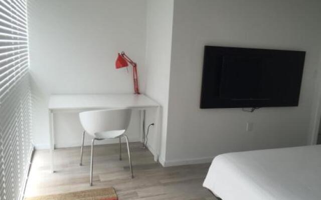 Beach Haus Key Biscayne Contemporary Apartments
