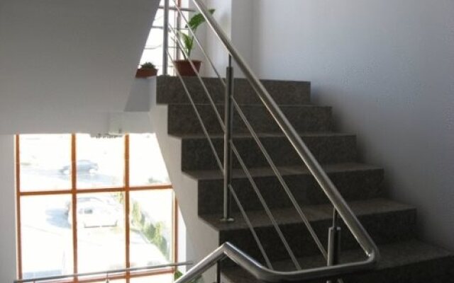 Plus Hotel