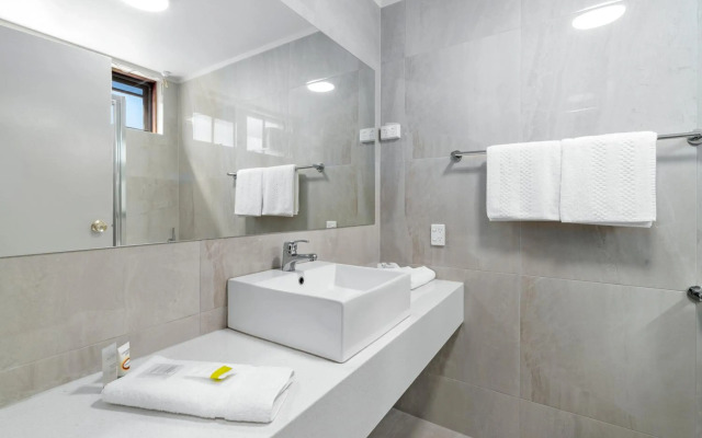 Sherbourne Terrace Hotel