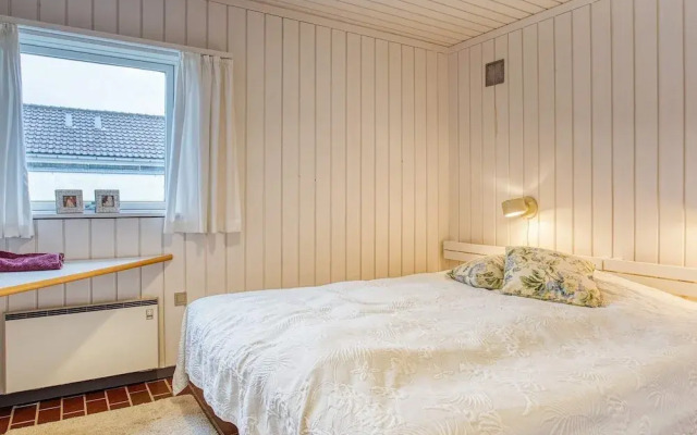 Secluded Beach Retreat in Rodhus-by Traum