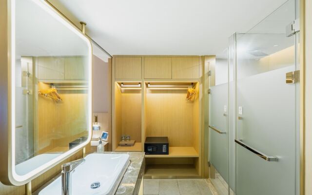 K-house Hotel