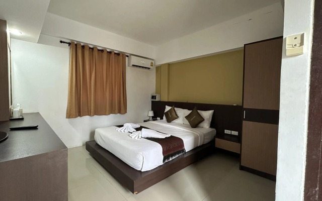 MM Hill Hotel