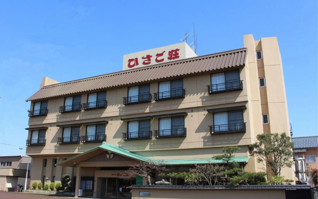 Tsukioka Onsen Hotel Hisagoso — 3-star hotel in Shibata