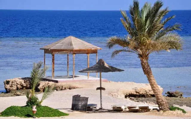 Paradise Club Shoni Bay