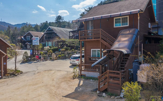Pocheon Haetneun Undeok Pension A