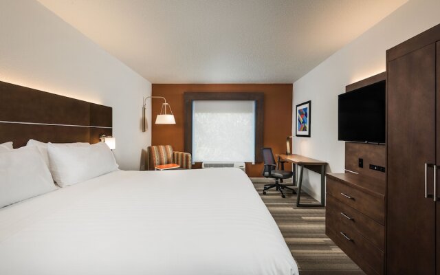 Holiday Inn Express & Suites Bartow