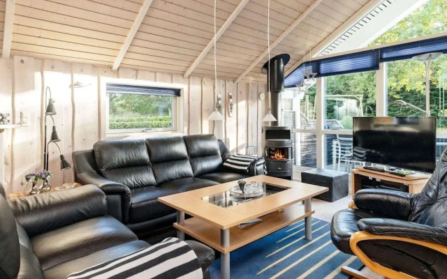 7 Person Holiday Home in Logstor-by Traum