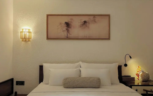 Dong Nhu 6 Hotel