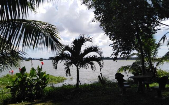 LakeSide Cabana Tissamaharama