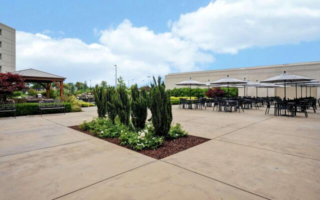 DoubleTree by Hilton Hotel Pleasanton at the Club