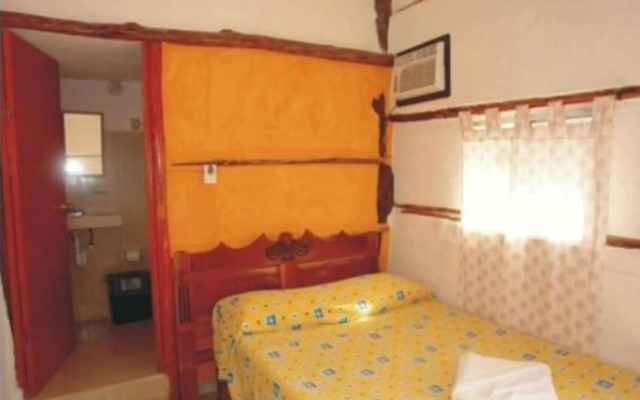 Golden Paradise Hostel