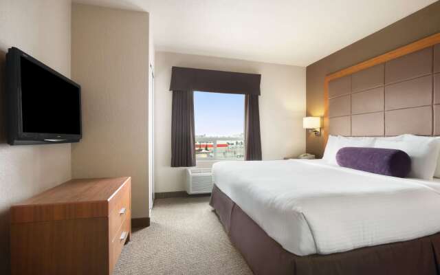 Days Inn by Wyndham Calgary Airport