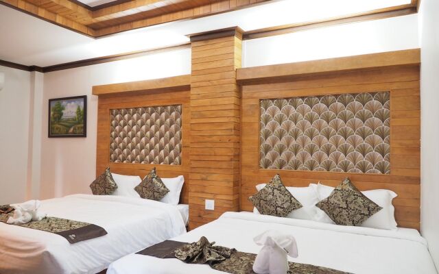 Khum Sai Ngam Hotel & Resort