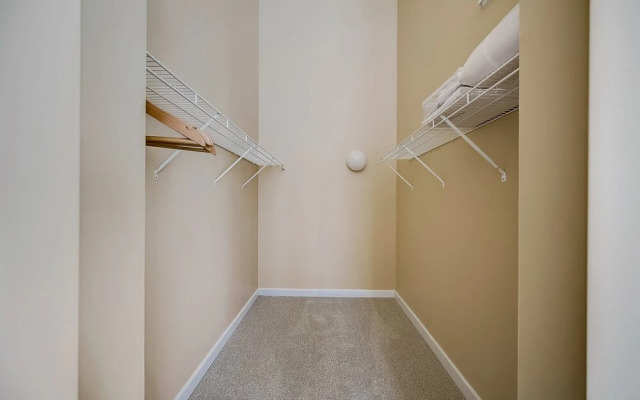 FRONTDESK Sycamore Place Apts Downtown Cincinnati