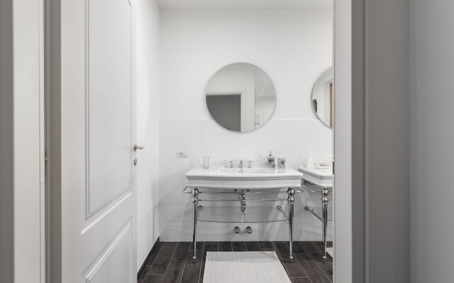 Filippo Juvara 6 by Holiday Solutions