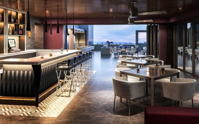 Cambria Hotel Downtown-Center City
