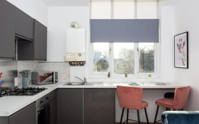 The Central Flat 4