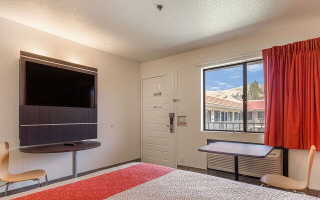 Motel 6 Fremont, CA - South