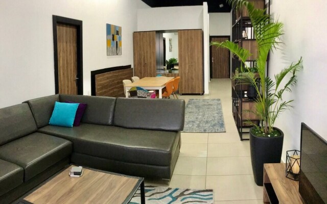 Luxury 1br-2br Apt-panoramic View Terrace 24-7 Pwr