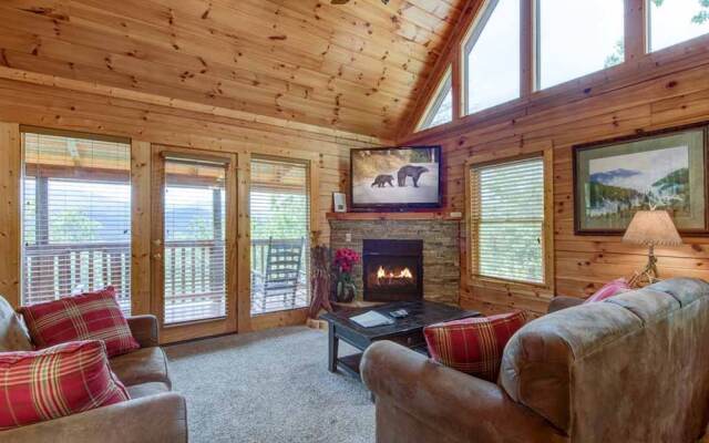 Highpoint Escape - Three Bedroom Cabin