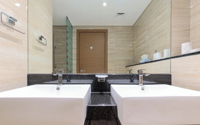 1BR Apt Residence Along Business Bay Canal