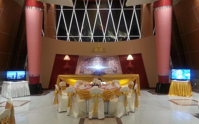 The Myat Mingalar Hotel