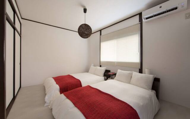 Osaka Zebrahouse Himejima