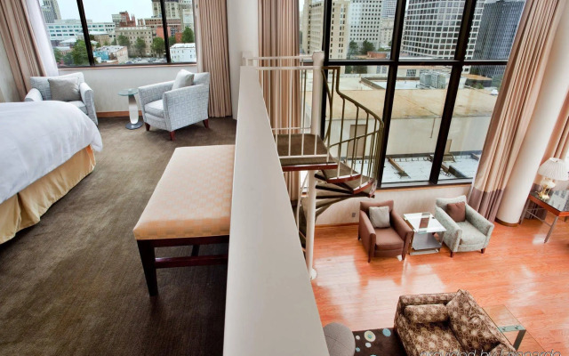 Delta Hotels by Marriott Richmond Downtown