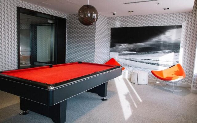 Premier Furnished Apt at Grove Pointe