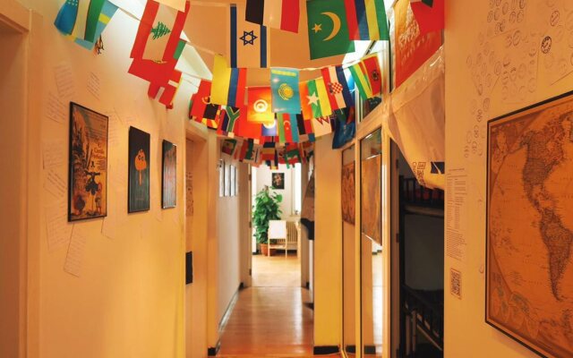 Art Traveling Homestay