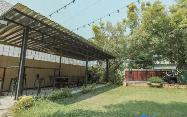 Phuniphat Pool Villa