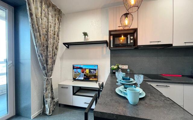They live on 151 Proletarskaya Street