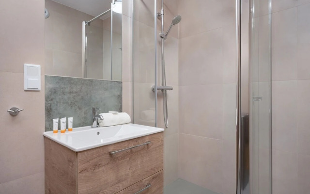 1 Bedroom Apartment Wrocław by Renters