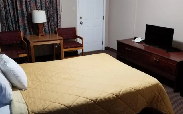 Continental Inn & Suites Conway