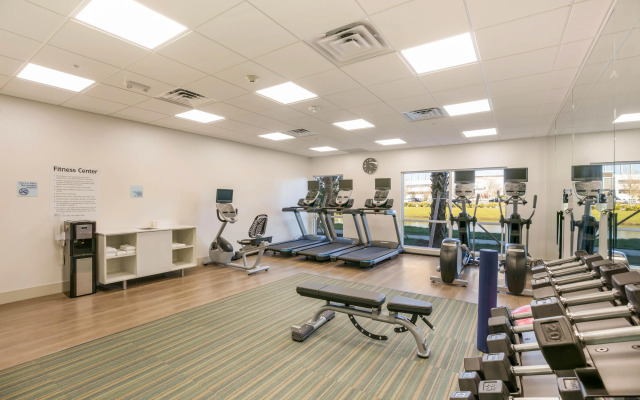 Holiday Inn Express & Suites Jacksonville - Town Center by IHG