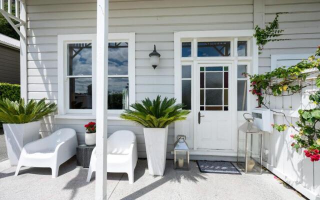 Ports Keep - Napier Holiday Home