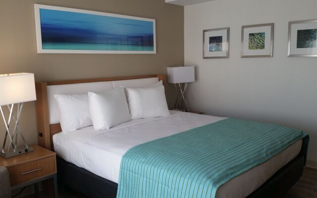 Courtyard by Marriott Nassau Downtown/Junkanoo Beach