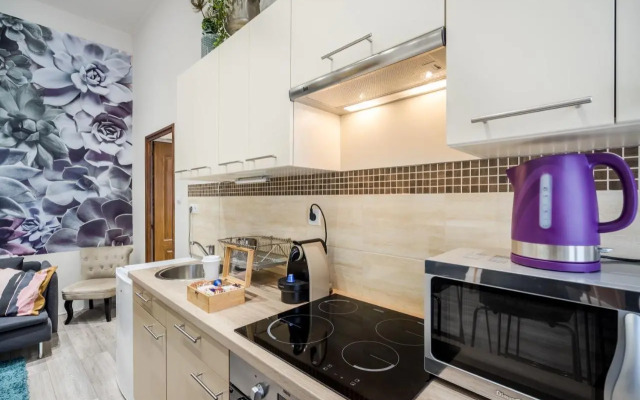 A9 Houseleek Astoria