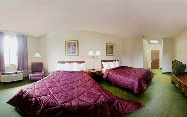 Days Inn & Suites Hickory