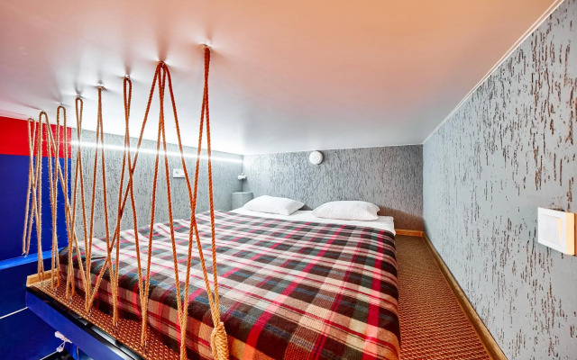 EasyGuest by Clara Zetkin 3