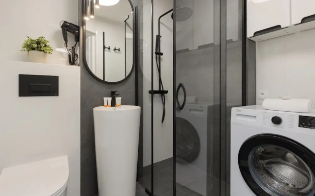 Saska Kepa Apartment by Renters