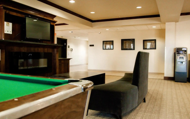 Black Gold Suites Stanley