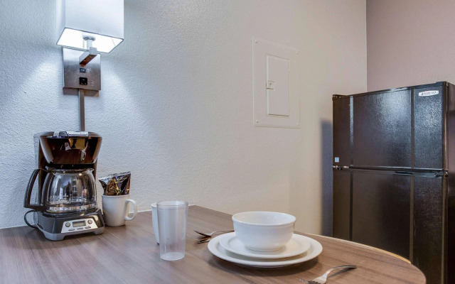Sonesta Simply Suites Houston W Beltway